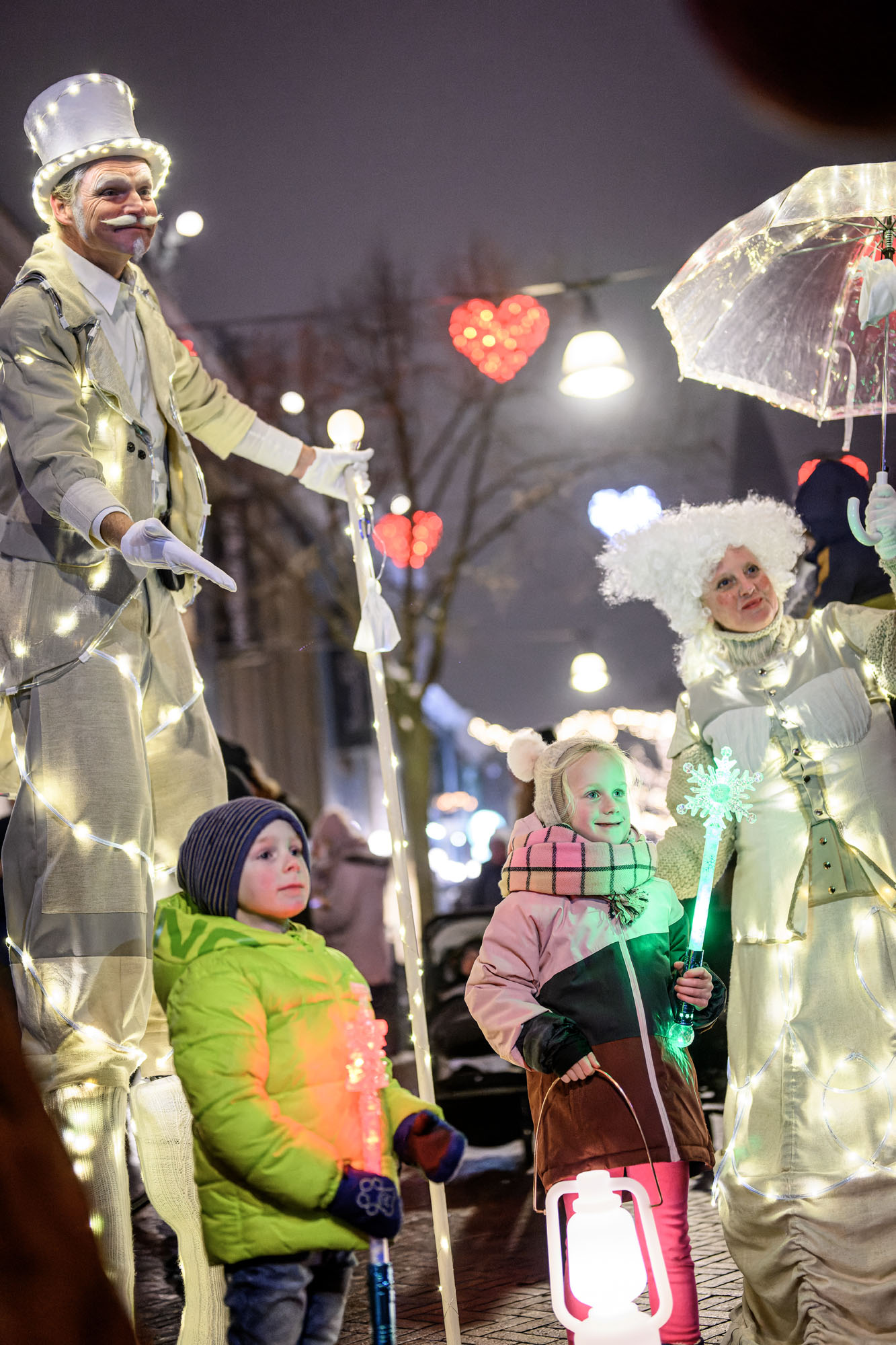 Lichtgevers contact via raam